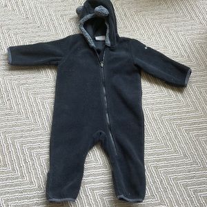 Columbia size 6-12 month fleece outfit